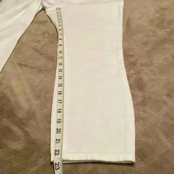 Chico’s Platinum White Ankle Denim Jeans Chico’s Size 0 or US Size 4. - Picture 6 of 10